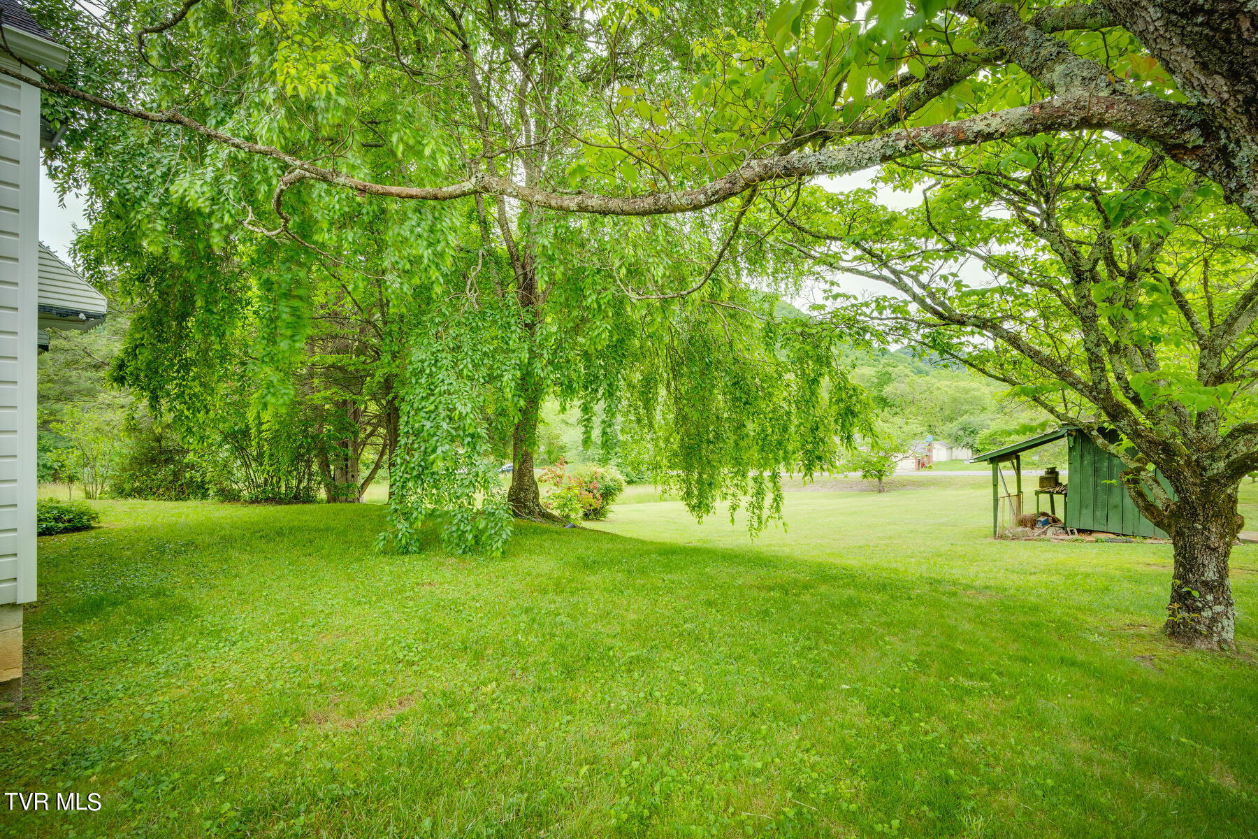1344 Hilton Road Gate City, VA 24251 - Photo 23 of 31 022