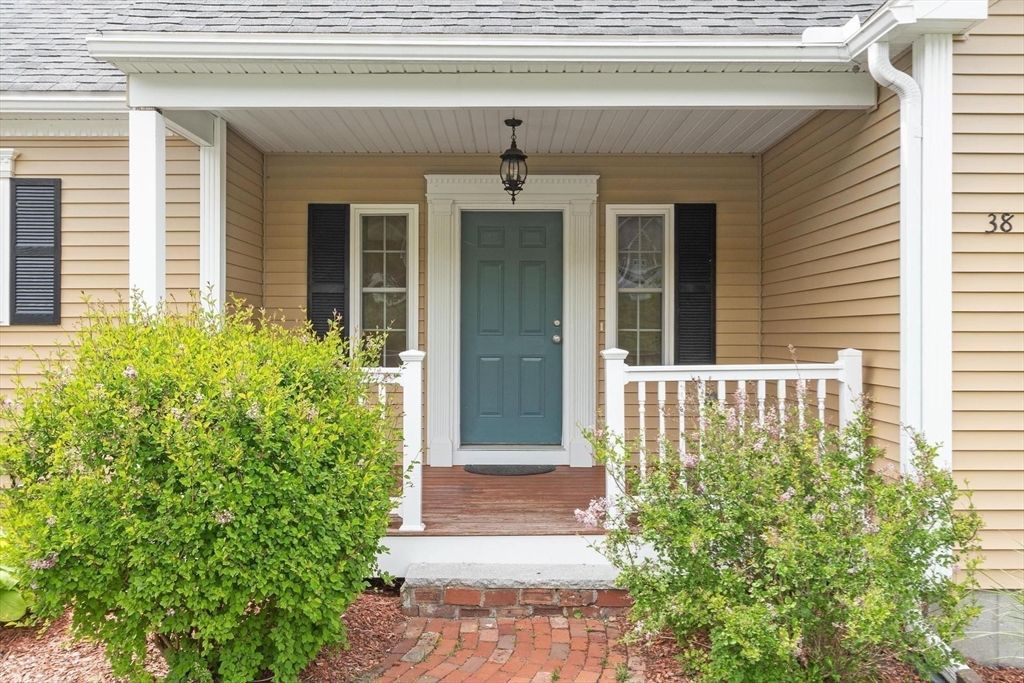 38 Hemlock Road Ashburnham, MA 01430 - Photo 2 of 42