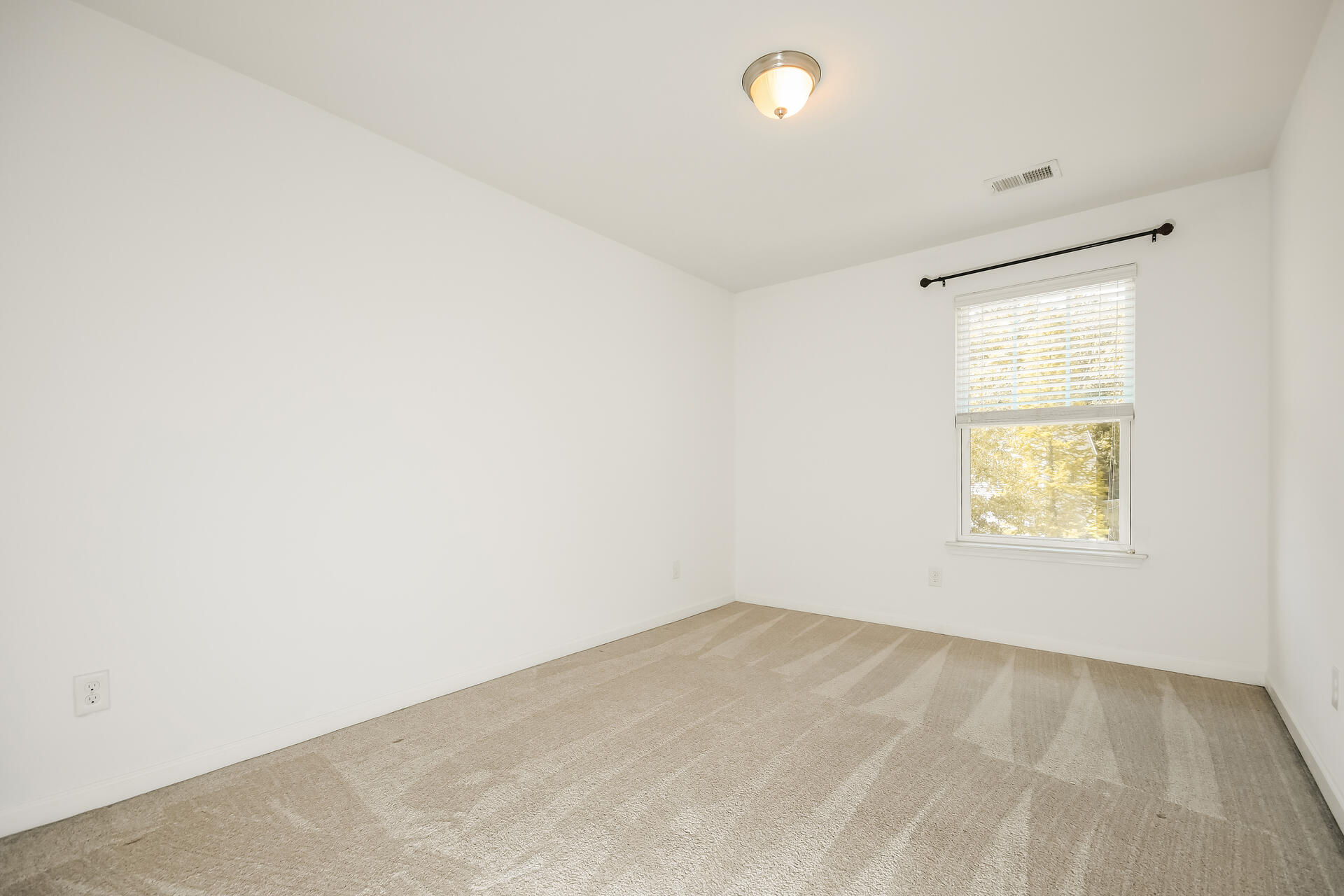 9774 Seed Street Ladson, SC 29456 - Photo 12 of 19 13-photo-Bedroom-80261797-b0b7-4d65-a1f2