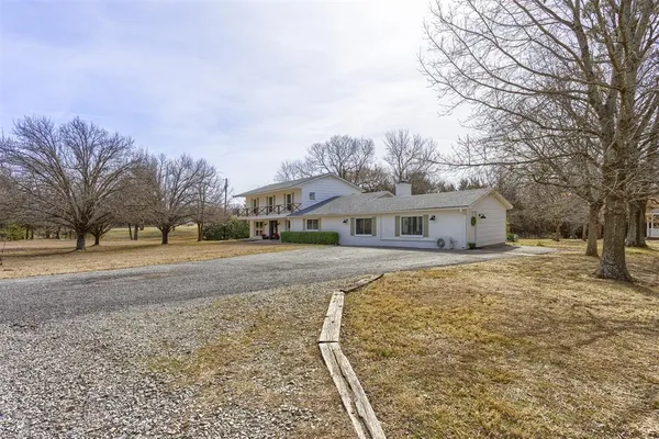 $899,000 | 1566 Davy Lane, Denison, TX 75020