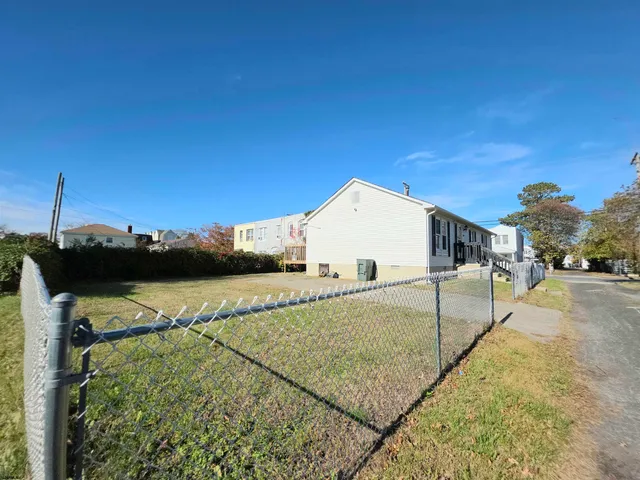 $2,700 | 1804 McKinley Avenue, Atlantic City, NJ 08401