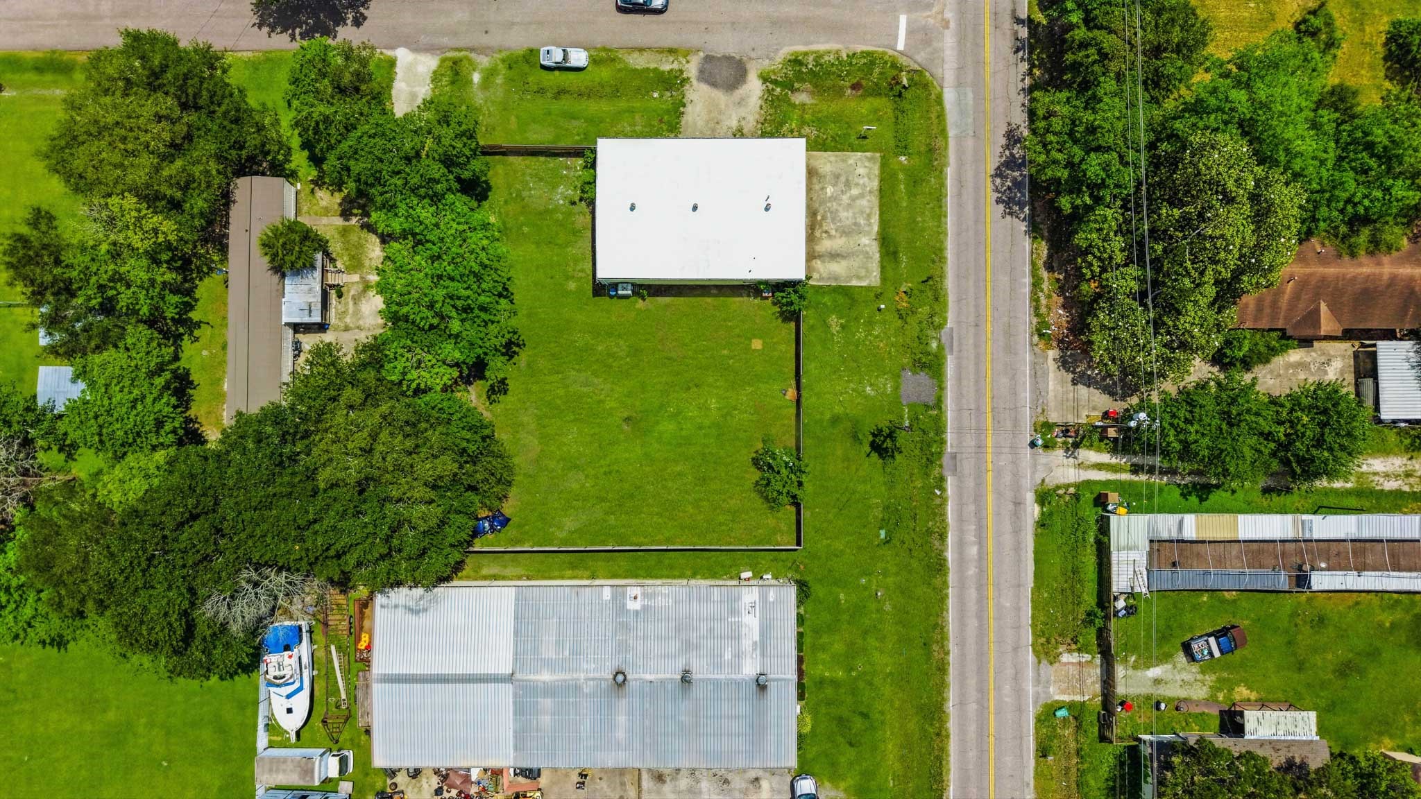 516 Cedar Bayou Road Baytown, TX 77520 - Photo 12 of 16 an aerial view of a garden with plants