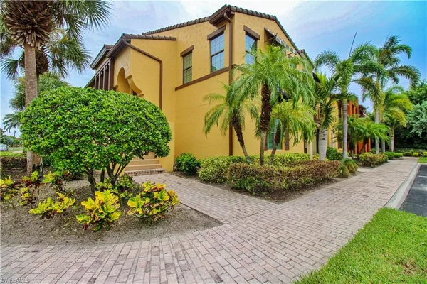 $4,995 | 9054 Capistrano Street North, Unit 4003, Naples, FL 34113
