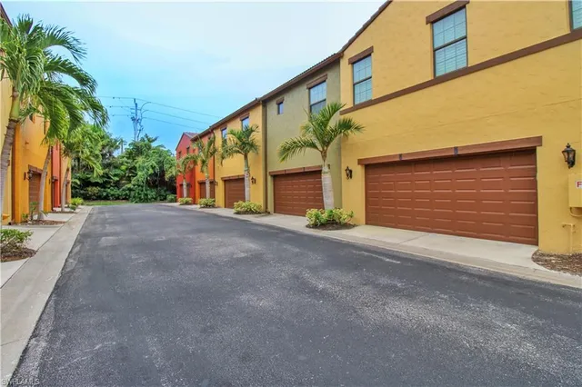 $4,995 | 9054 Capistrano Street North, Unit 4003, Naples, FL 34113