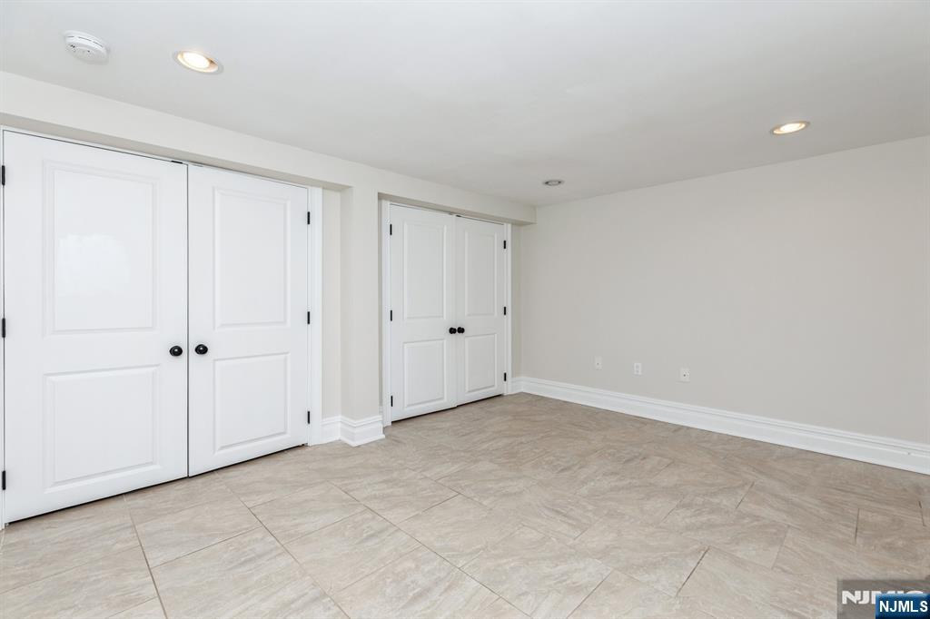 15 Woodland Road Cresskill, NJ 07626 - Photo 27 of 34