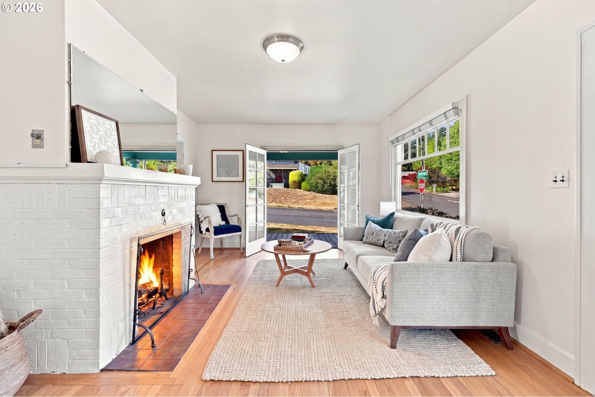 1235 Southwest Cheltenham Street Portland, OR 97239 - Photo 10 of 48 Gallery Image 10