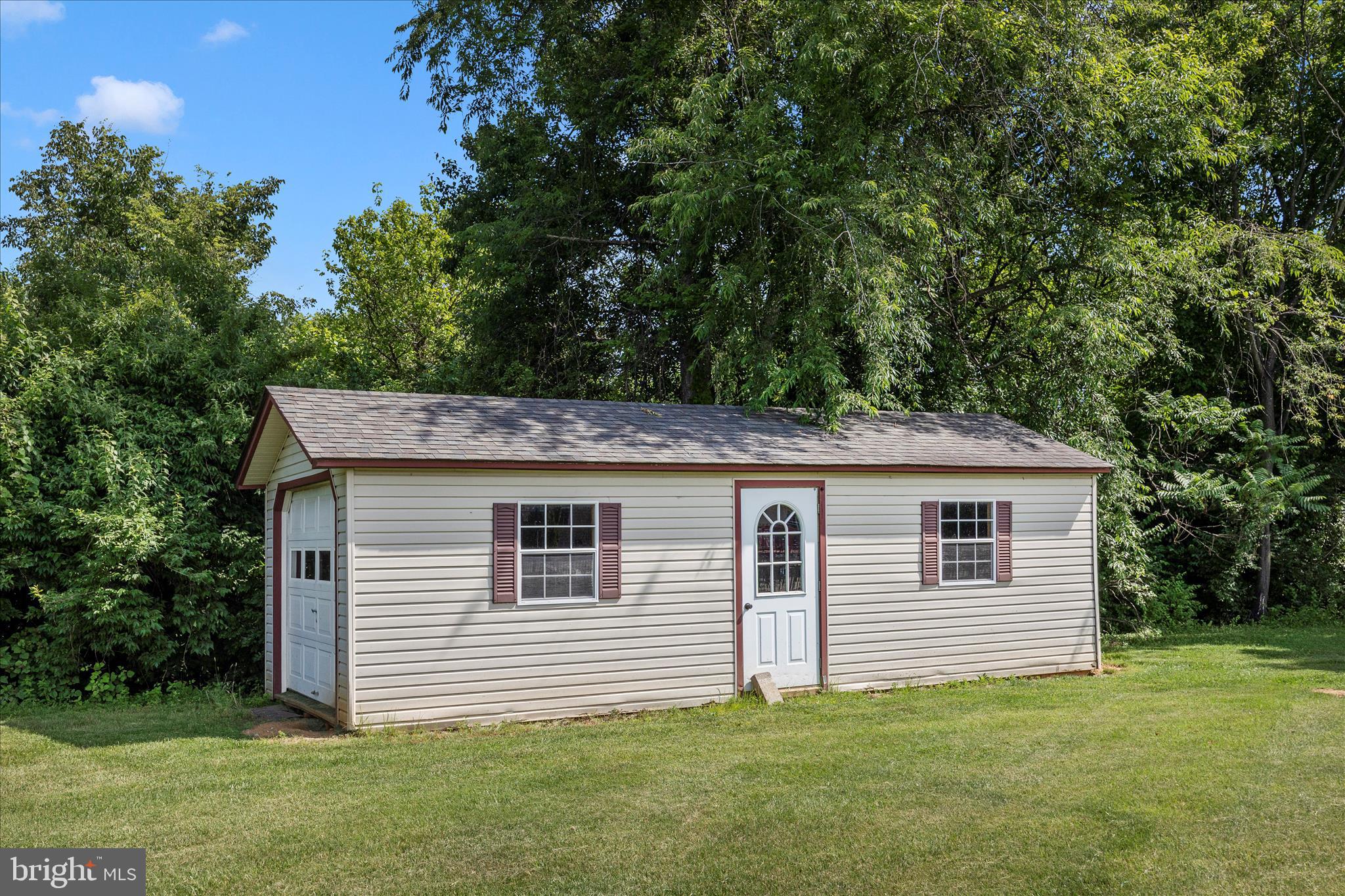 3810 Roundtree Road Jefferson, MD 21755 - Photo 51 of 55 Exterior Back