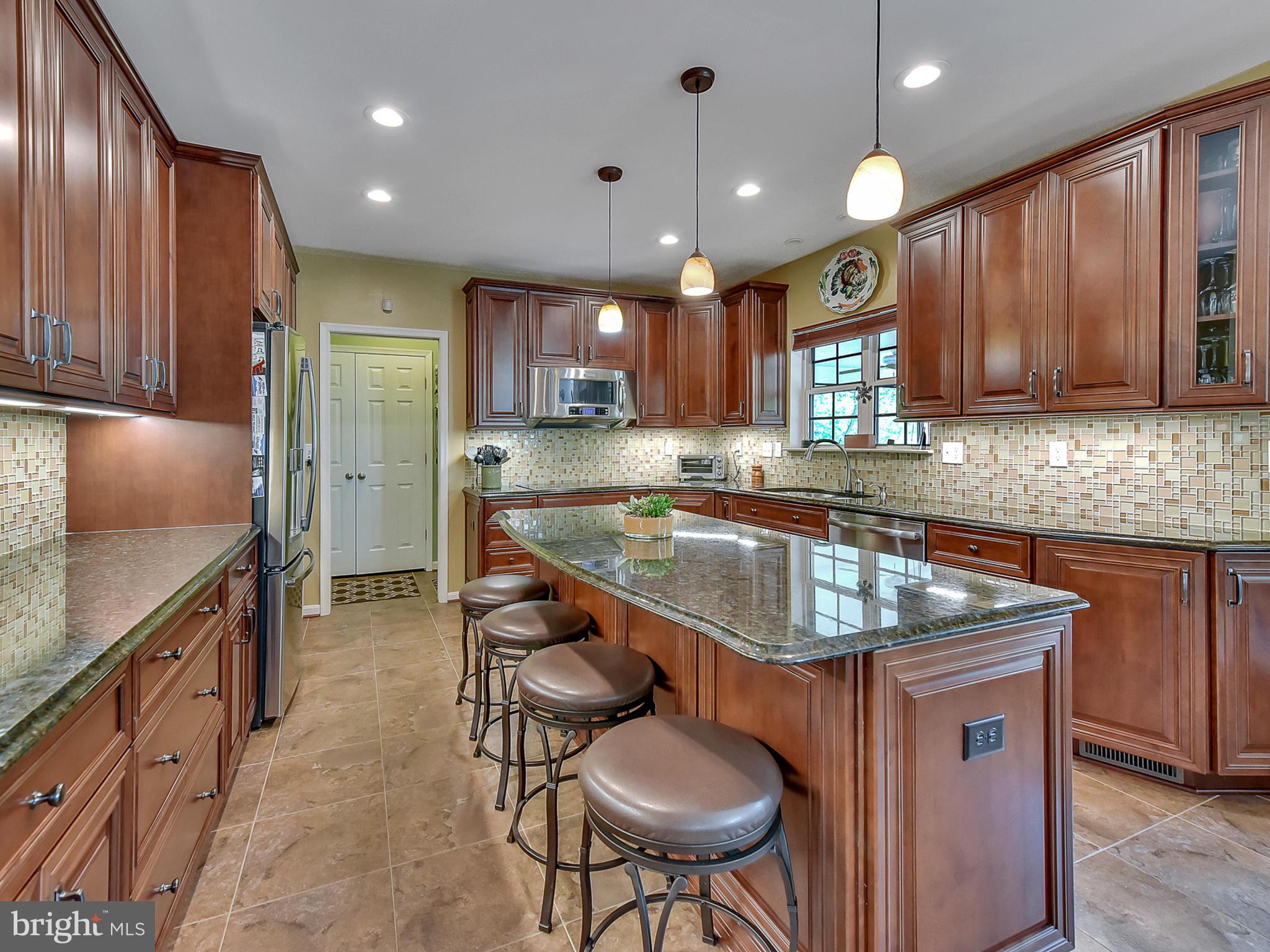 6405 Spring Forest Road Frederick, MD 21701 - Photo 14 of 68 Endless island!