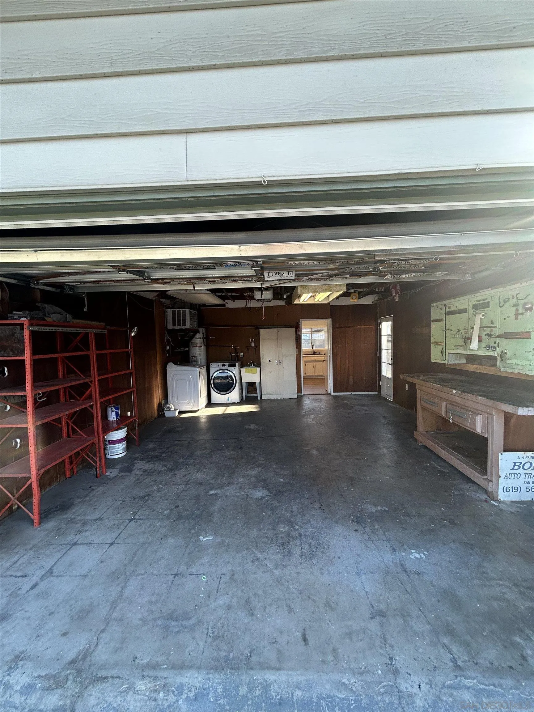 8821 Siwanoy Court Santee, CA 92071 - Photo 4 of 36