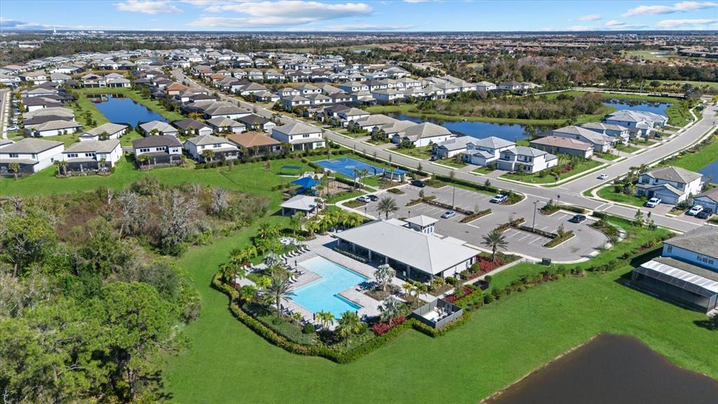 5925 Bluestar Court Lakewood Ranch, FL 34211 - Photo 45 of 52