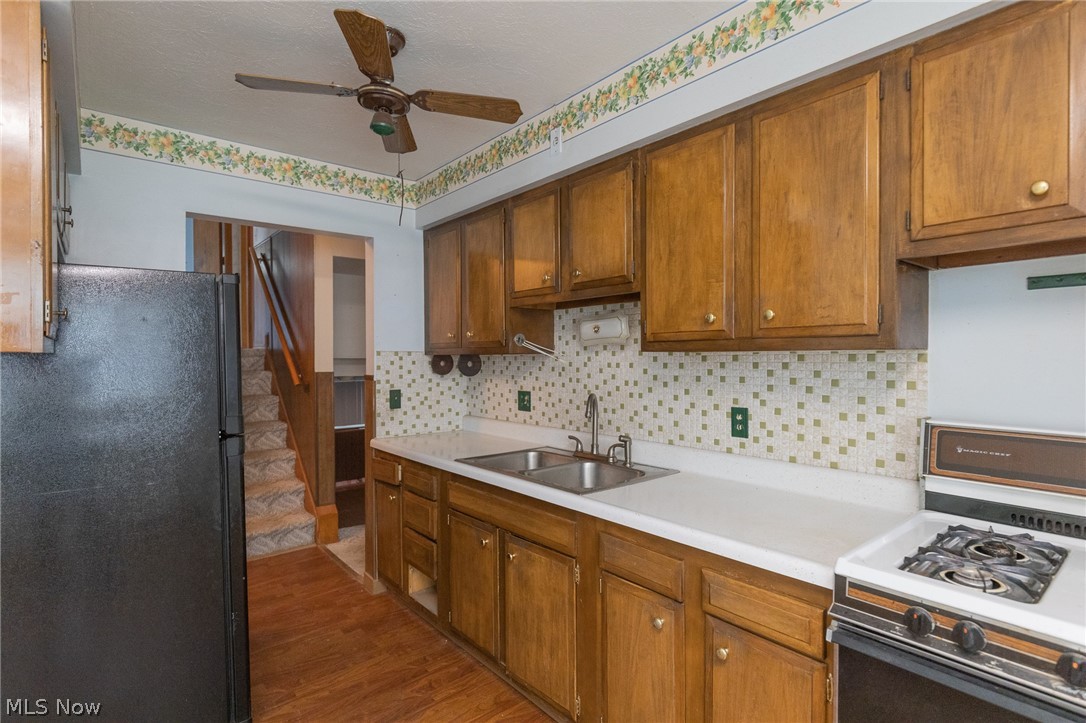 5077 Lear Nagle Road North Ridgeville, OH 44039 - Photo 5 of 33