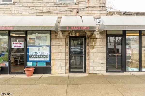 $2,150 | 389 Bloomfield Avenue, Unit 7, Caldwell, NJ 07006