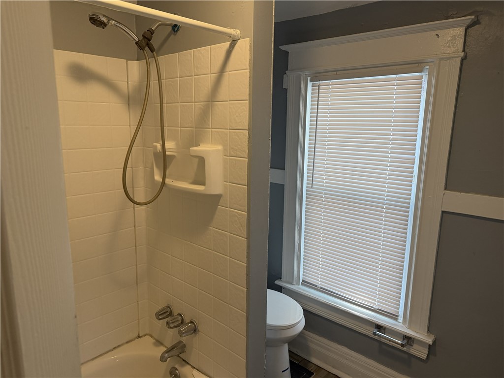 161 South Union Street Rochester, NY 14607 - Photo 13 of 17