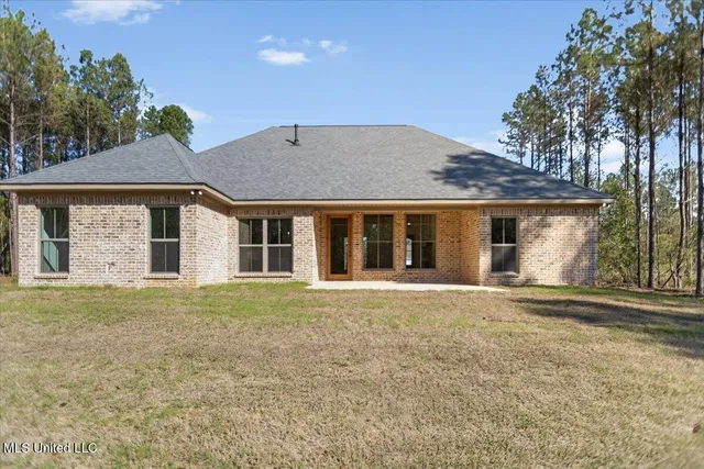 $398,500 | 143 Ashwood Lane, Mendenhall, MS 39114