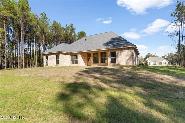 $398,500 | 143 Ashwood Lane, Mendenhall, MS 39114