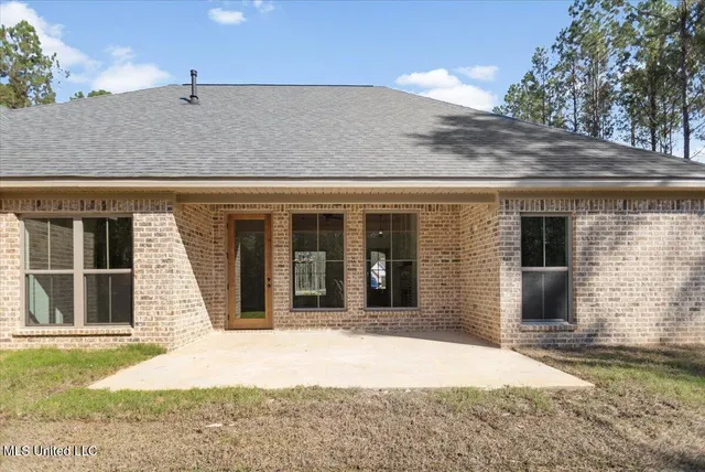 $398,500 | 143 Ashwood Lane, Mendenhall, MS 39114