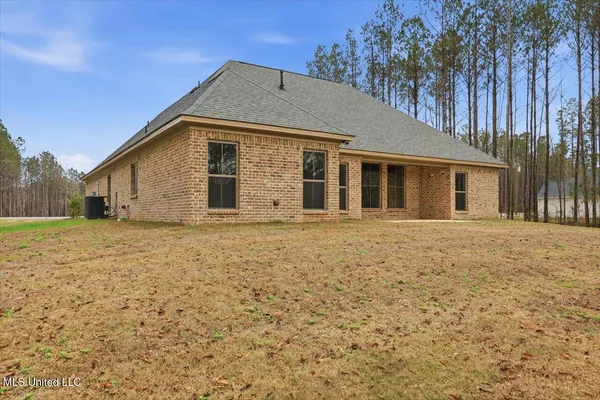 $398,000 | 143 Ashwood Lane, Mendenhall, MS 39114