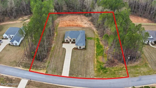 $398,500 | 143 Ashwood Lane, Mendenhall, MS 39114