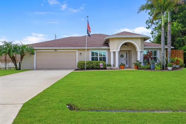 $450,000 | 3957 Southwest Helmlinger Street, Port St. Lucie, FL 34953