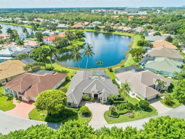 $25,000 | 938 Spanish Moss Trail, Naples, FL 34108