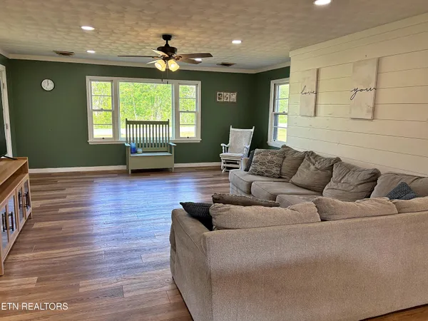$420,000 | 573 Patterson Road, Harrogate, TN 37752