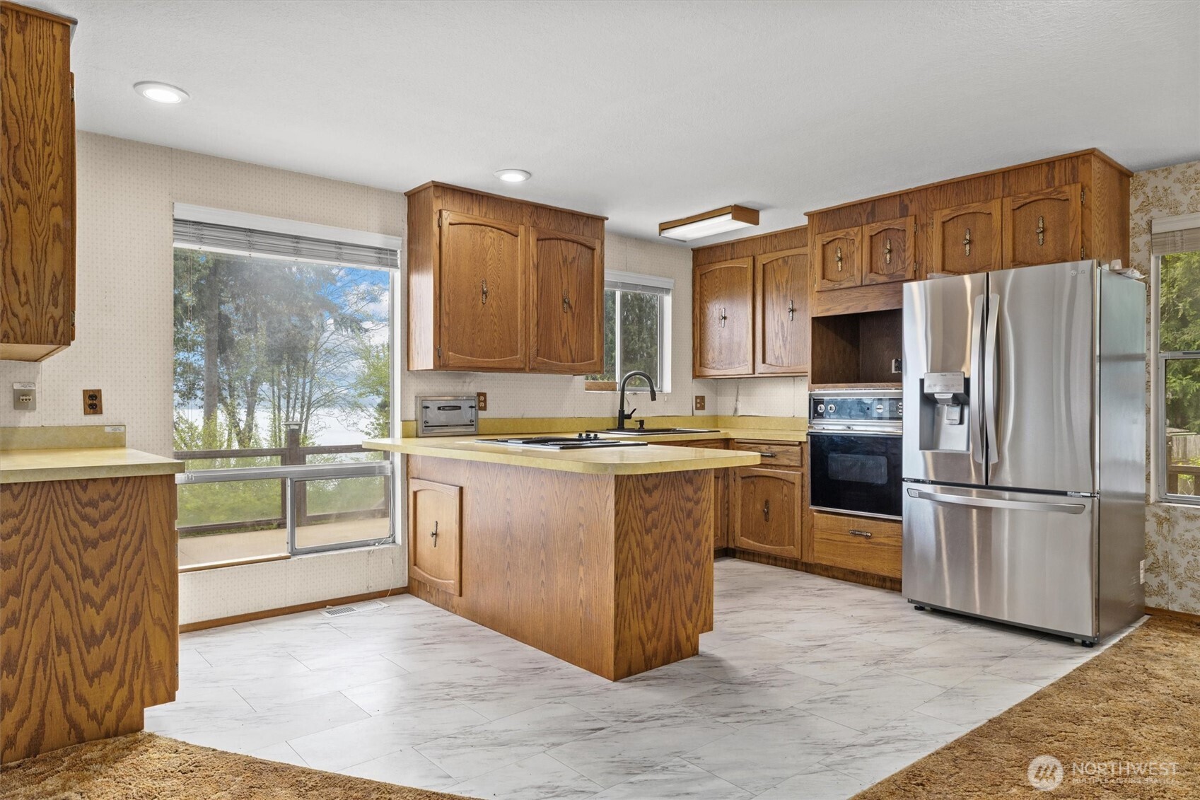 3817 Bells Beach Road Langley, WA 98260 - Photo 11 of 40