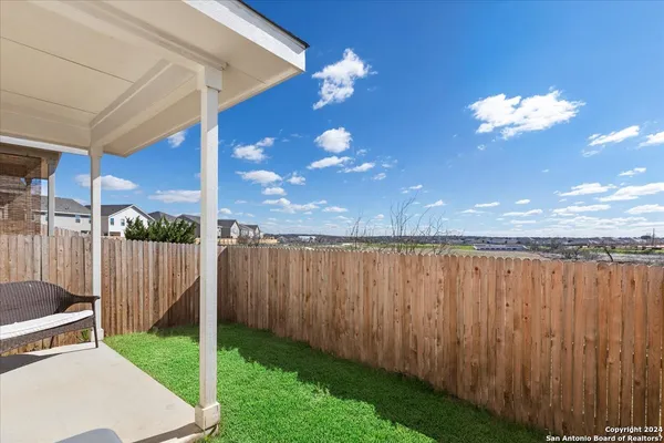 $1,725 | 13710 Enzo Gate, Unit 102, San Antonio, TX 78253