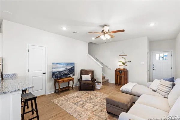 $1,725 | 13710 Enzo Gate, Unit 102, San Antonio, TX 78253