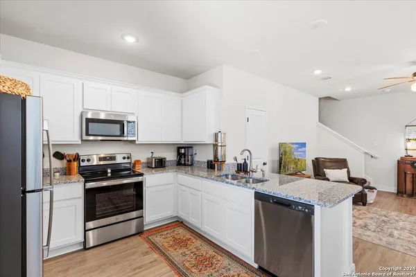 $1,725 | 13710 Enzo Gate, Unit 102, San Antonio, TX 78253