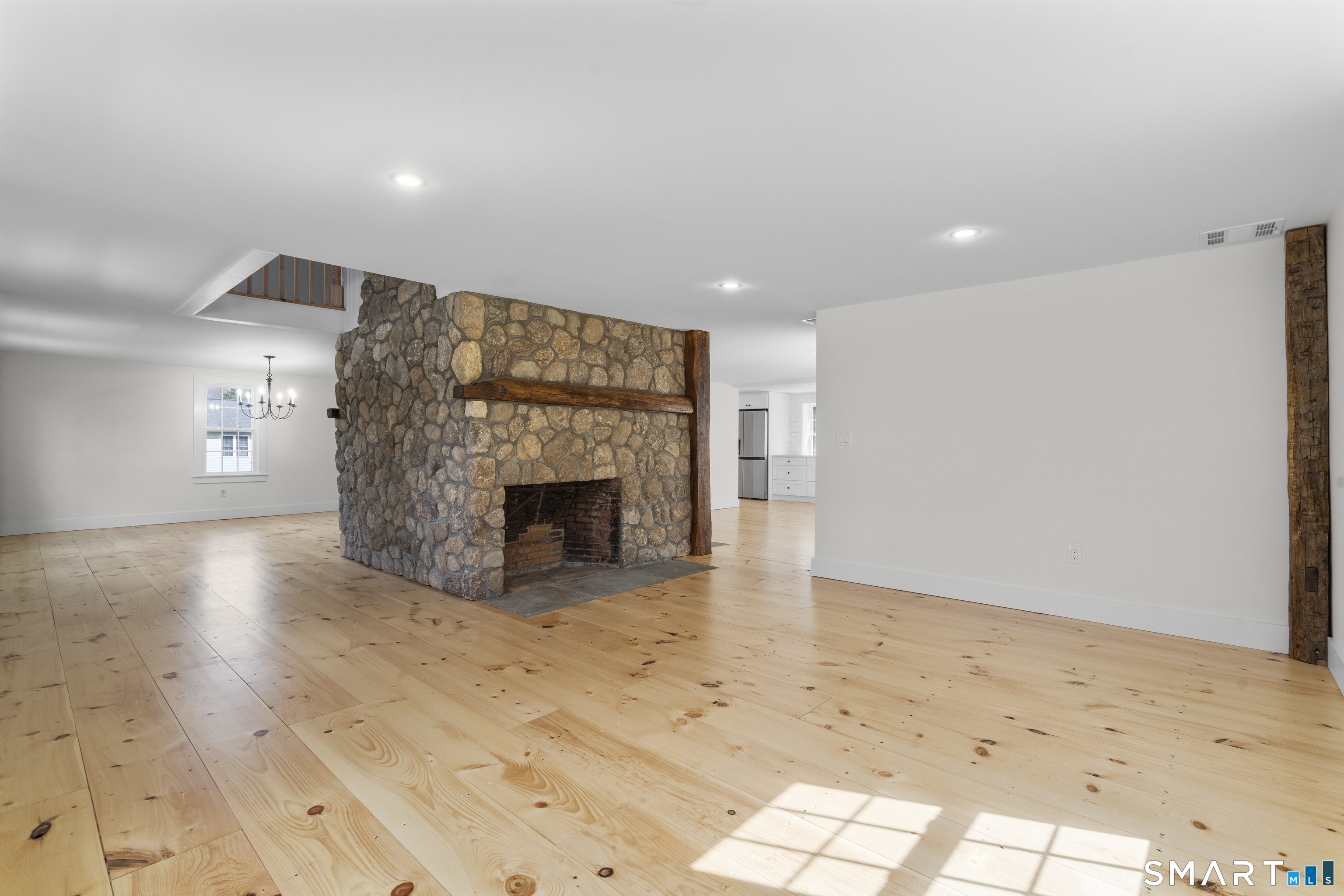 279 Keeney Street Manchester, CT 06040 - Photo 16 of 32