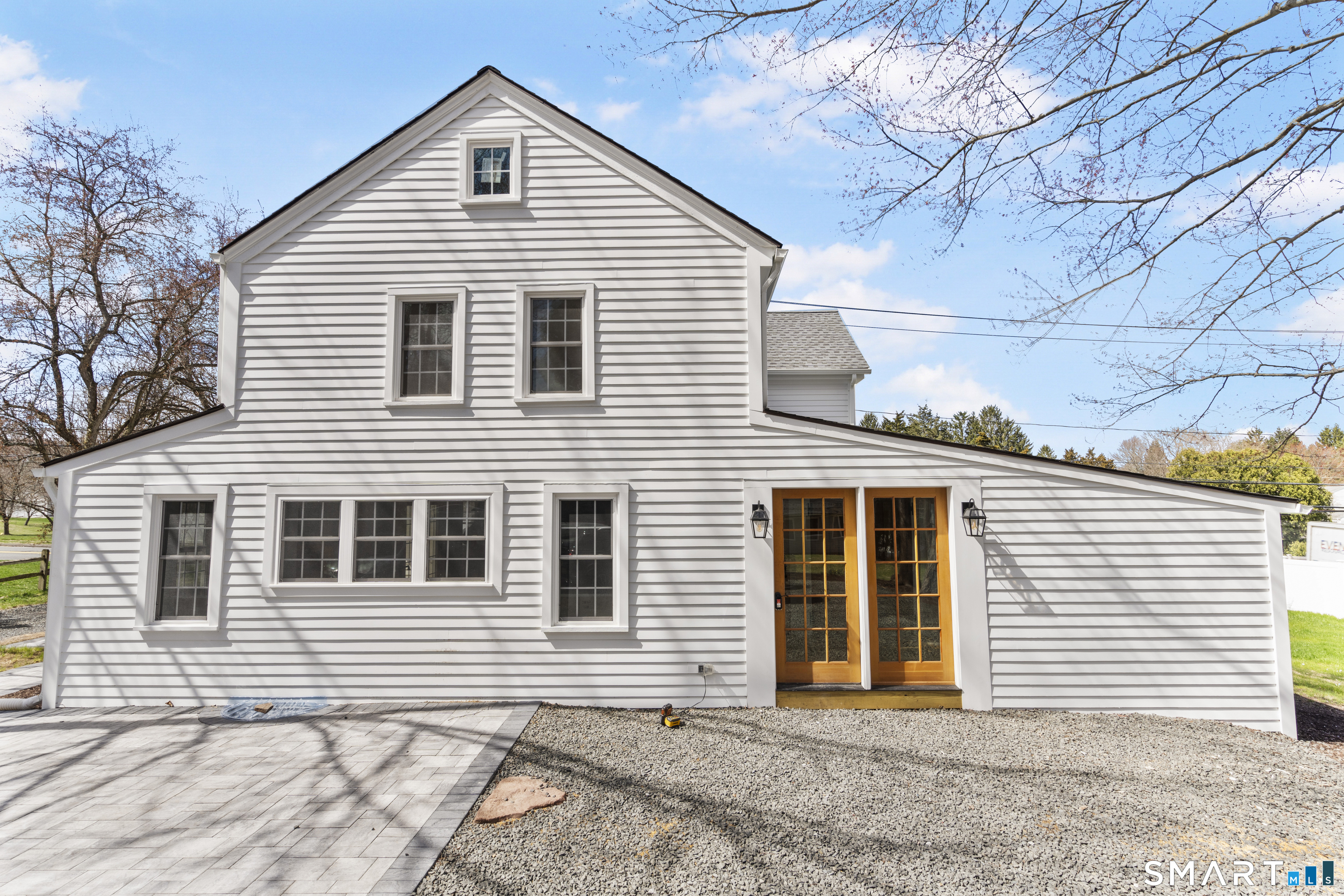 279 Keeney Street Manchester, CT 06040 - Photo 4 of 32