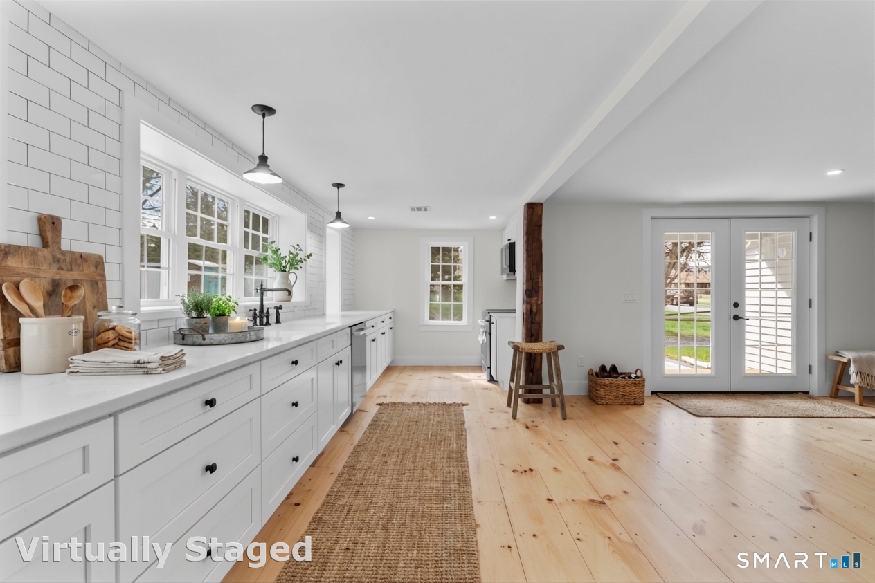 279 Keeney Street Manchester, CT 06040 - Photo 6 of 32