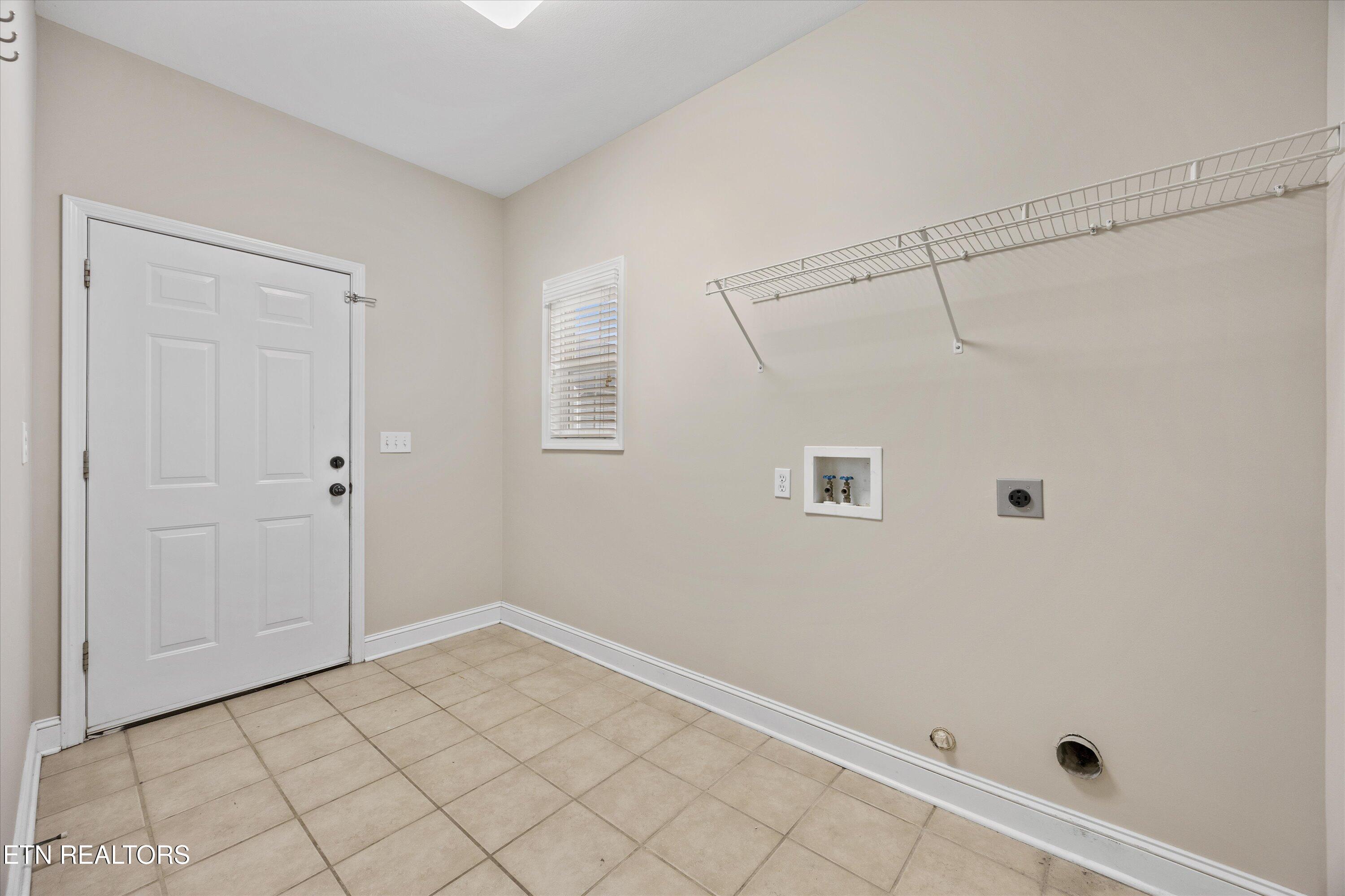 100 Forestberry Street Oak Ridge, TN 37830 - Photo 32 of 47 15-100 Forestberry St11