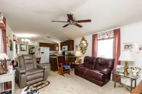 $265,000 | 556 Central Street, Unit 11, Leominster, MA 01453