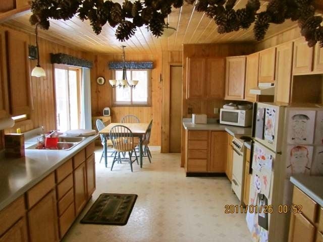 1761 Yellow Birch Road Eagle River, WI 54521 - Photo 4 of 13 Gallery Image 4
