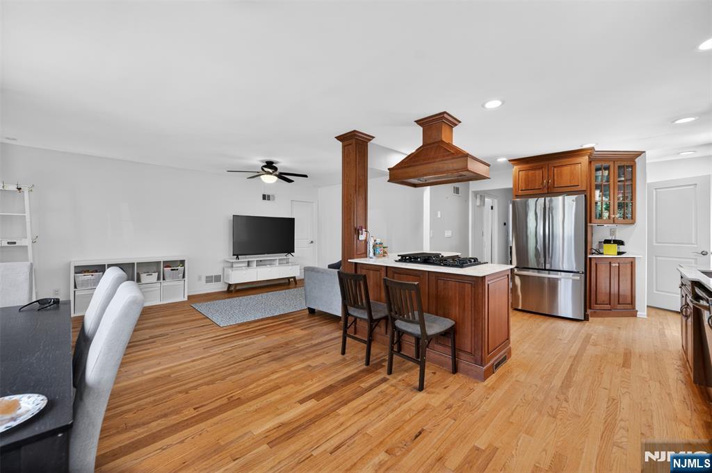 447 Van Dyke Street Ridgewood, NJ 07450 - Photo 5 of 29