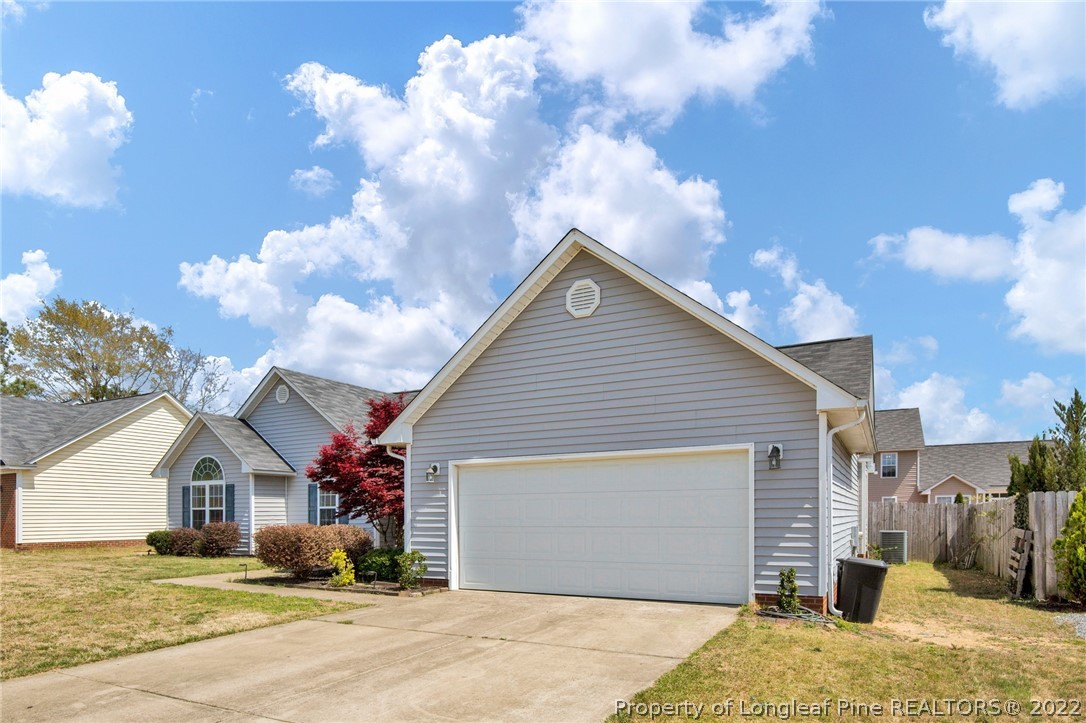 4413 Battle Forest Road Hope Mills, NC 28348 - Photo 3 of 33 Gallery Image 3
