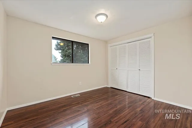 $344,900 | 1325 Amber Drive, Mountain Home, ID 83647