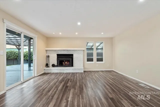 $344,900 | 1325 Amber Drive, Mountain Home, ID 83647