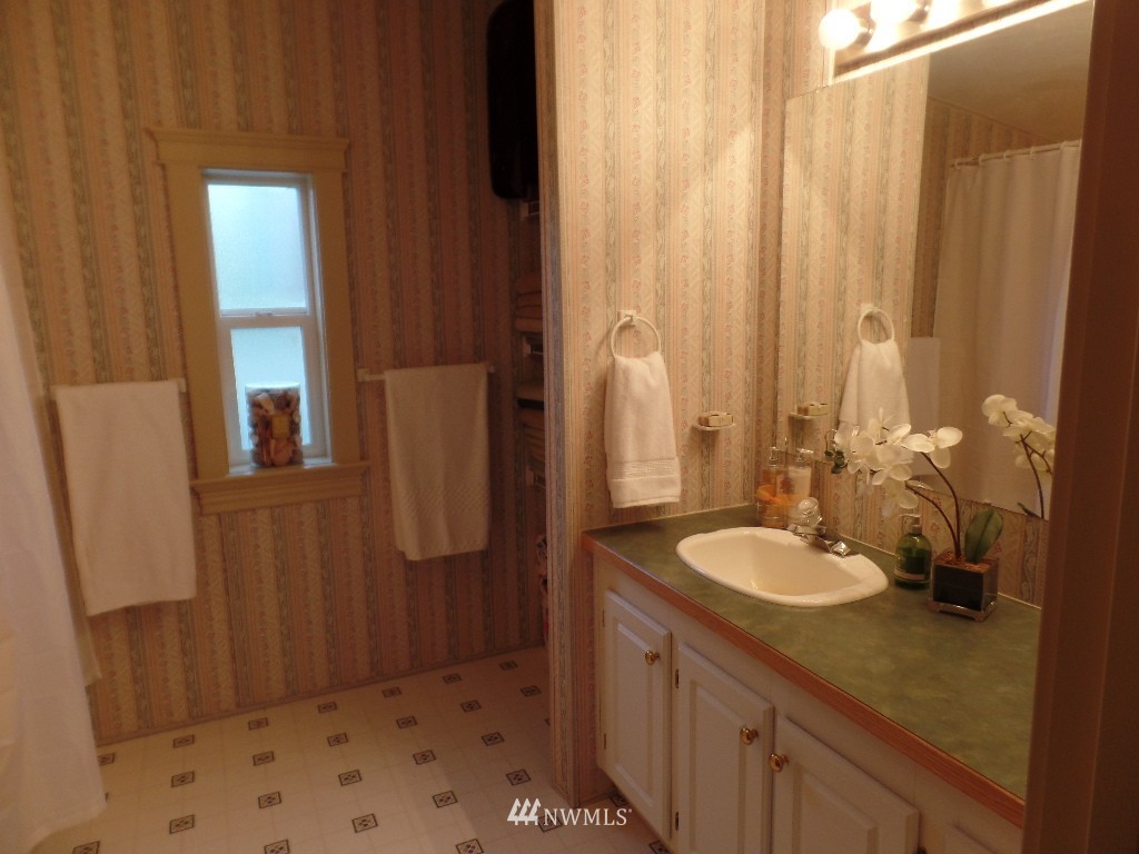 4321 Vining Road Bellingham, WA 98226 - Photo 15 of 24 Gallery Image 15