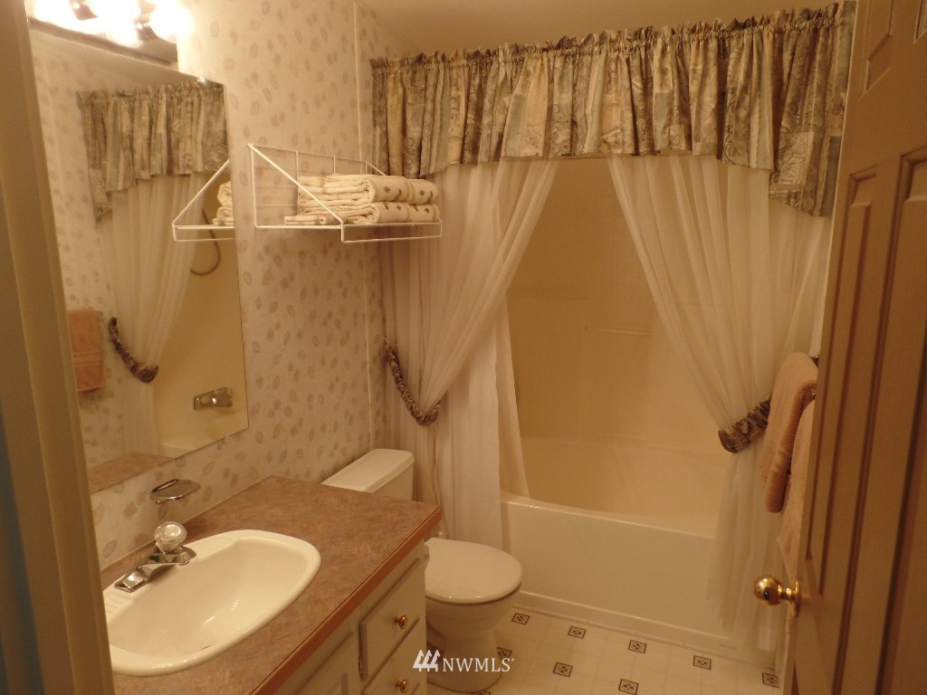 4321 Vining Road Bellingham, WA 98226 - Photo 18 of 24 Gallery Image 18