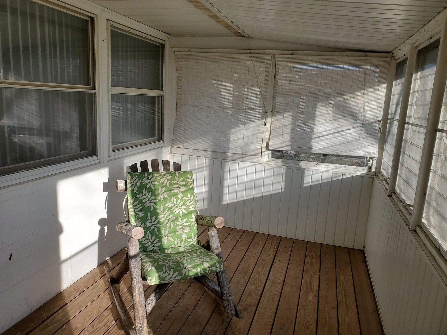 730 North 2853rd Road Utica, IL 61373 - Photo 23 of 23 a view of a balcony with chairs