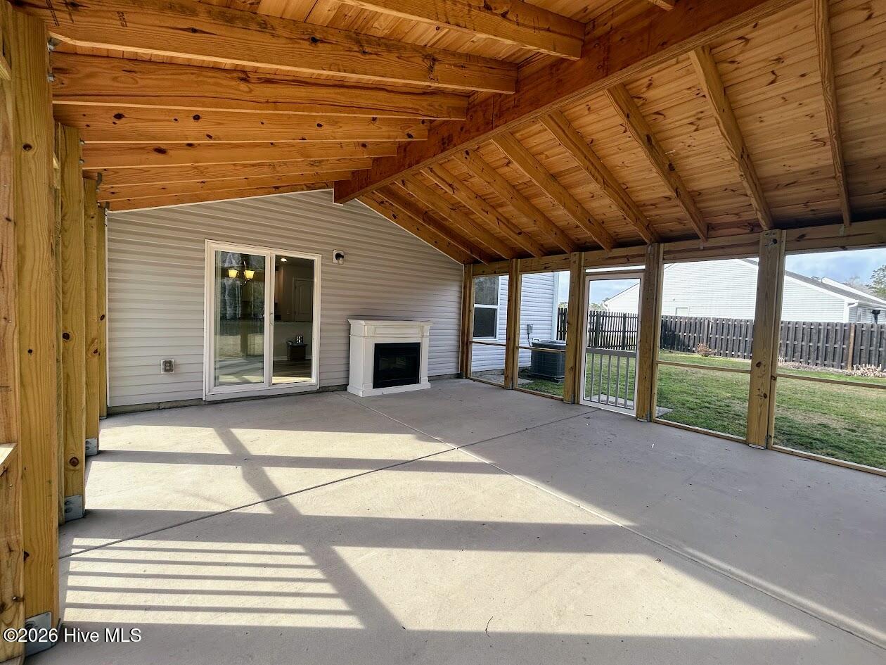 424 Poppleton Drive Hampstead, NC 28443 - Photo 16 of 40 424 Poppleton 17