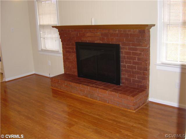 10240 Greglynn Road North Chesterfield, VA 23236 - Photo 4 of 15 Den/Family/Great Room - Gas Fireplace