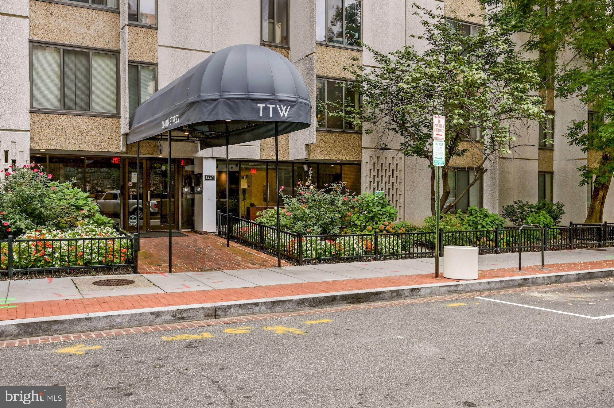 1440 N Street Northwest, Unit 604 Washington, DC 20005 - Photo 27 of 28