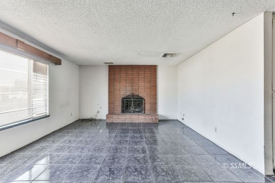217 West Rader Avenue Ridgecrest, CA 93555 - Photo 9 of 28