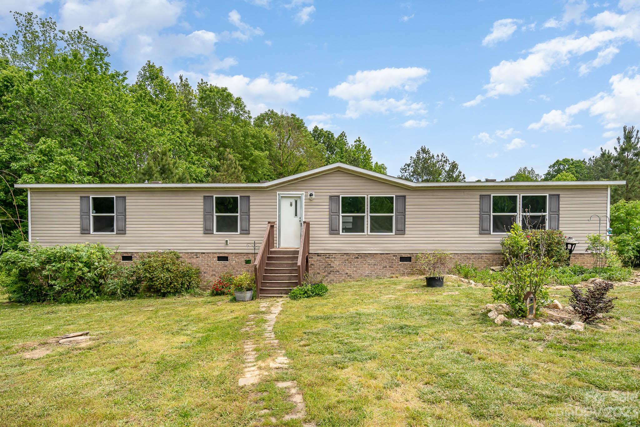 2776 Lead Off Road Lancaster, SC 29720 - Photo 1 of 30 Gallery Image 1