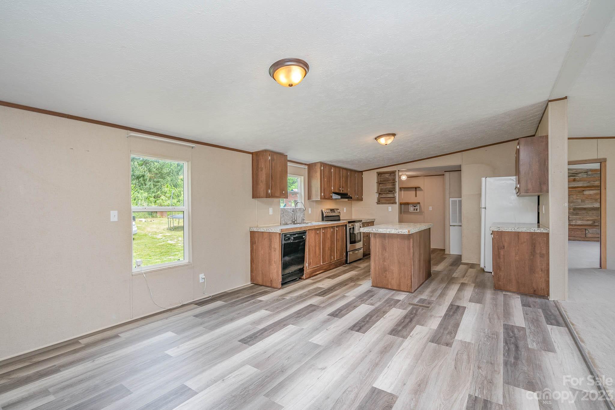 2776 Lead Off Road Lancaster, SC 29720 - Photo 5 of 30 Gallery Image 5