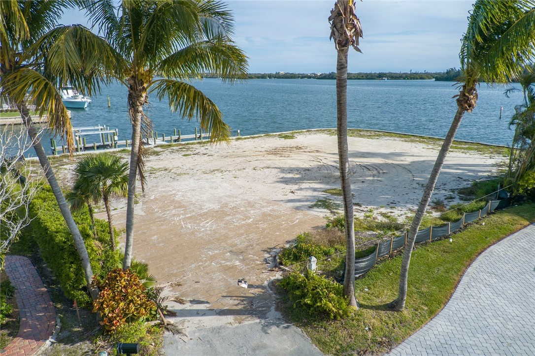3 Sailfish Road Vero Beach, FL 32960 - Photo 2 of 17