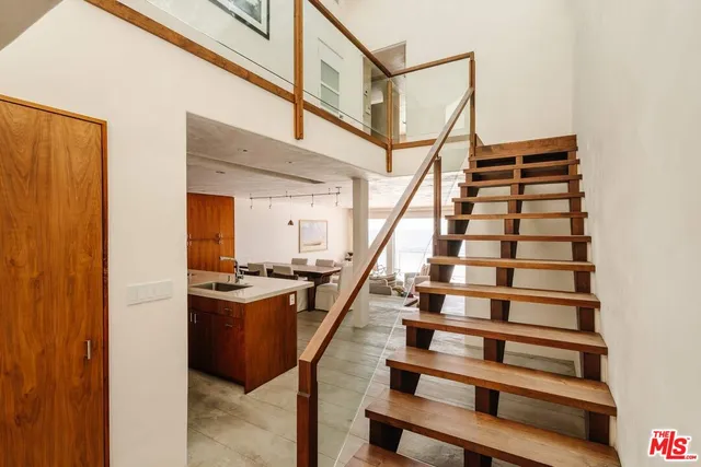 a view of entryway and hall